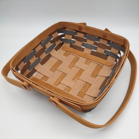 Longaberger Fieldstone Carry & Serve Square Basket with Food Storage Container - Picture 6 of 13